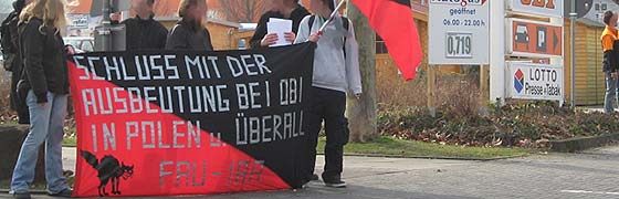 Protestaktion vor dem OBI in Bonn-Bad Godesberg