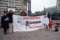 (Berlin) Demo gegen den Pelzhandel bei Bogner