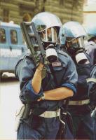 Genova 2001-Polizia - (Foto: Azzoncao)