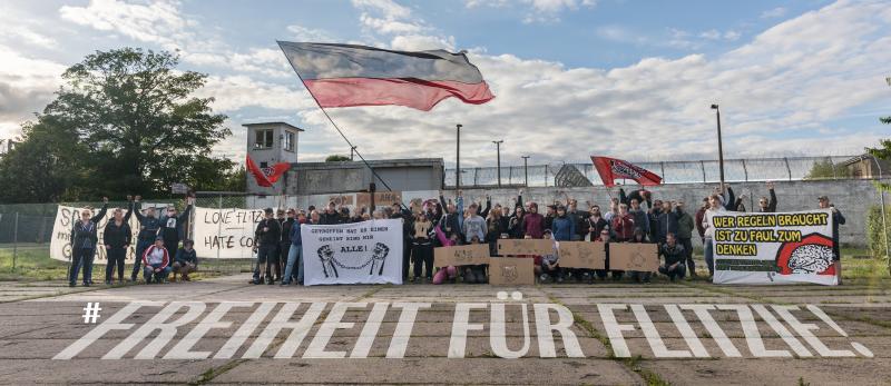 [HRO] Freiheit für Flitzie - Kundgebung vor JVA Bützow! 1