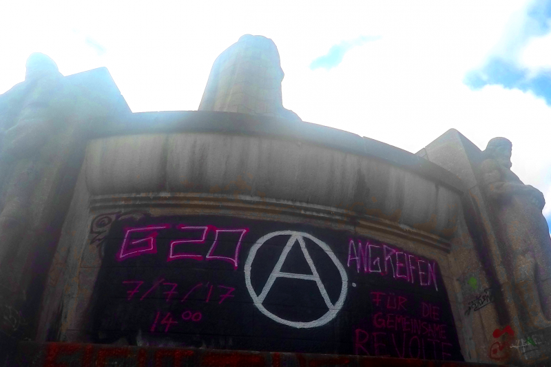 HH-St. Pauli: Mobi-Grafitti für den anarchistischen Aufruf gegen G 20
