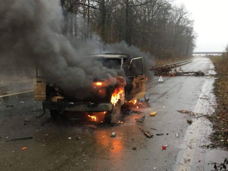 rwe-secu auto brennt auf ehemaliger autobahn