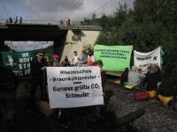 Blockade auf der Hambacher Kohlebahn