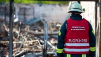 In der Nacht auf Freitag wird die Feuerwehr zu einem Brand in Dannenberg (Landkreis Lüchow-Dannenberg) gerufen. 8