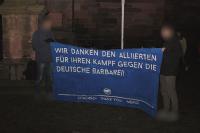 [FR] Verteil- und Banneraktion bei Gedenkfeier im Münster 3