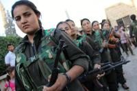 Verteidgerinnen Kobanes: Kämpferinnen der Fraueneinheit YPJ 
