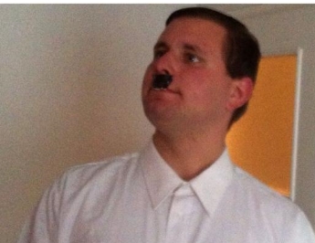 REP Bundesvorsitzender Kevin Krieger Hitler Mime