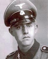 Gerhard Sommer, inzwischen 93 Jahre, als junger SS-Mann.