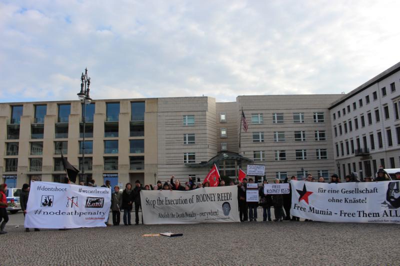 US Embassy - Berlin: No Death Penalty!