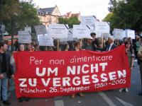 Gedenkveranstaltung und Demonstrationszug 25 Jahre Oktoberfestattentat, München