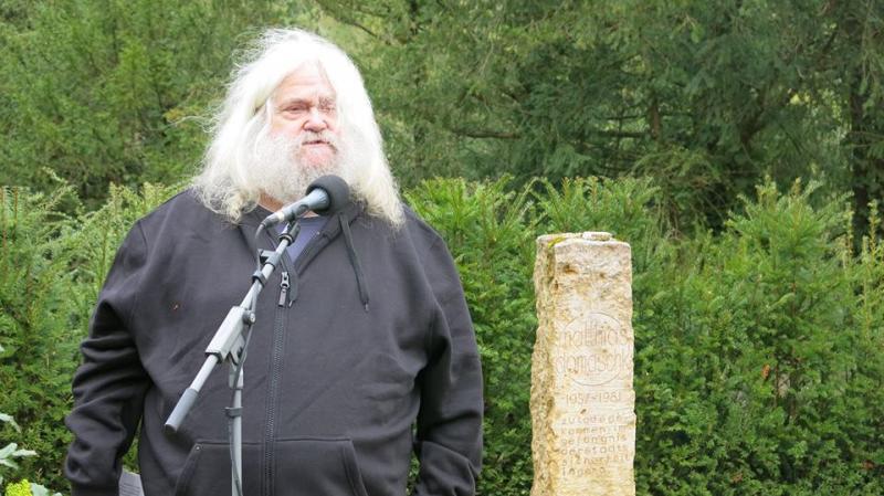 Blases Rede zum 35. Todestag von Matthias Domaschk auf dem Jenaer Nordfriedhof
