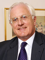John Dewhurst, ehemaliger Staatsanwalt für Rassentrennung in Südafrika