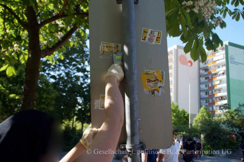 Spachteln gegen Nazis