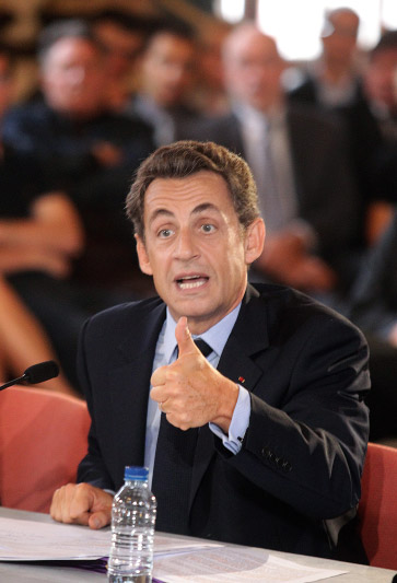 In der Kritik: Sarkozy macht Wind, aber kaum ein Hauch geht über das Land