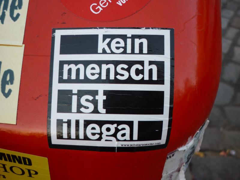 Kein Mensch ist illegal!