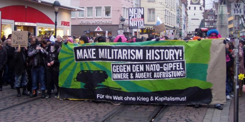 Freiburg: Anti-NATO-Demo 30.03.2009 Fronttranspi