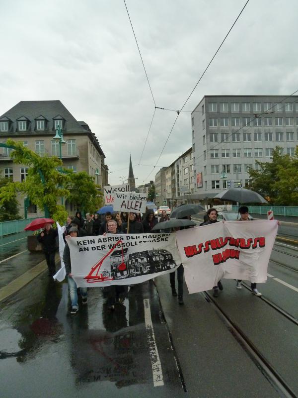 Die Front der Demo