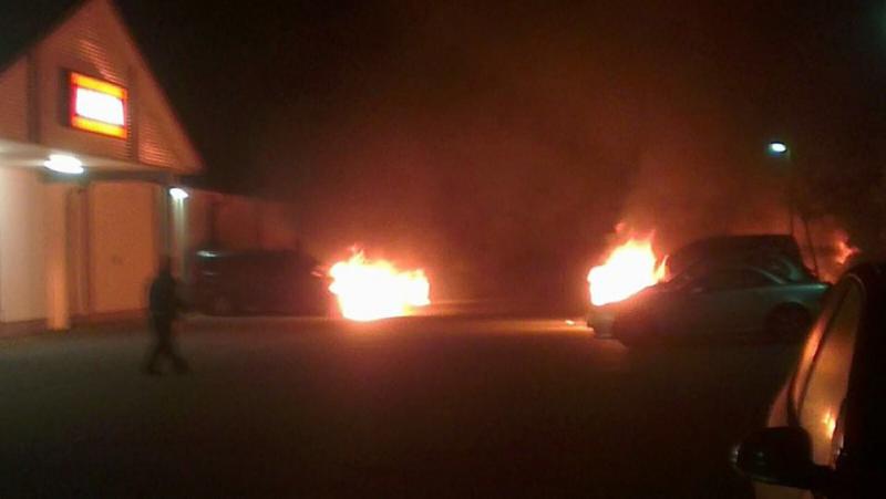 Autos von "MV.Patrioten" Teilnehmern abgebrannt
