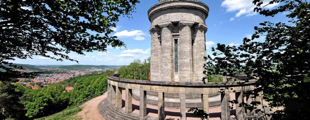 Das Burschenschaftsdenkmal in Eisenach wurde 1902 zugleich als Nationaldenkmal der Deutschen Burschenschaft zur Erinnerung an die Reichseinigung errichtet.