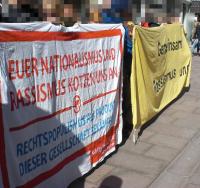 50 Antifas gegen 5 AfD-Rassisten