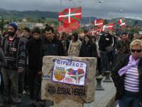 Aberri Egung 2009 auch in diesem Jahr werden wieder Tausende die Grenze zwischen Spanien und Frankreich überschreiten, die das Baskenland (Euskal Herria) teilt