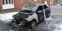 Das Bundeswehr Auto ist komplett zerstört.Foto:Polizei