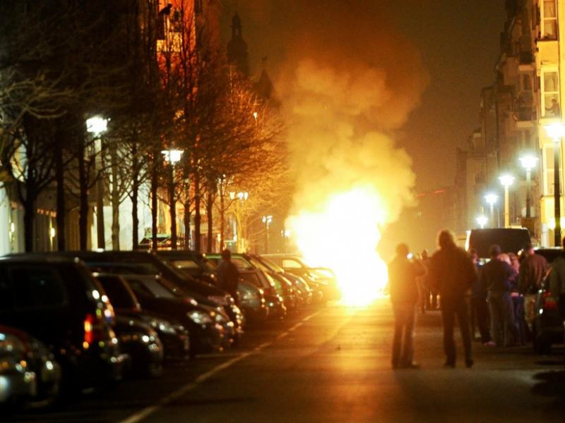 Weihnachtsbaumfeuer in der Rigaer Str.