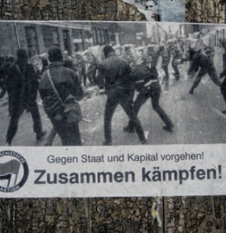 Plakatierte Aufforderung zum Widerstand gegen den Staat