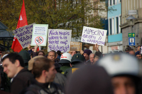 Die Offenburger haben in der Vergangenheit mehrfach gezeigt, dass sie was gegen braunes Gedankengut in der Stadt haben, so wie hier bei der NPD-Kundgebung im Oktober 2010