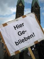 [Bremen] 150 gegen die geplante Änderung des Asylrechts 1