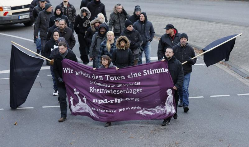 Auch regionale NPD-Kader sind in Remagen dabei.