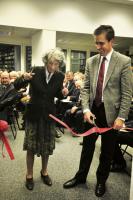 Vor der Eröffnung: JF-Autor Dieter Stein und die Witwe Schrenck-Notzings weihen Bibliothek ein, 2011