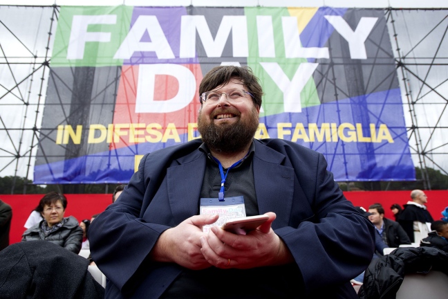 Der Journalist Mario Adinolfi von "La Croce" am "family day"