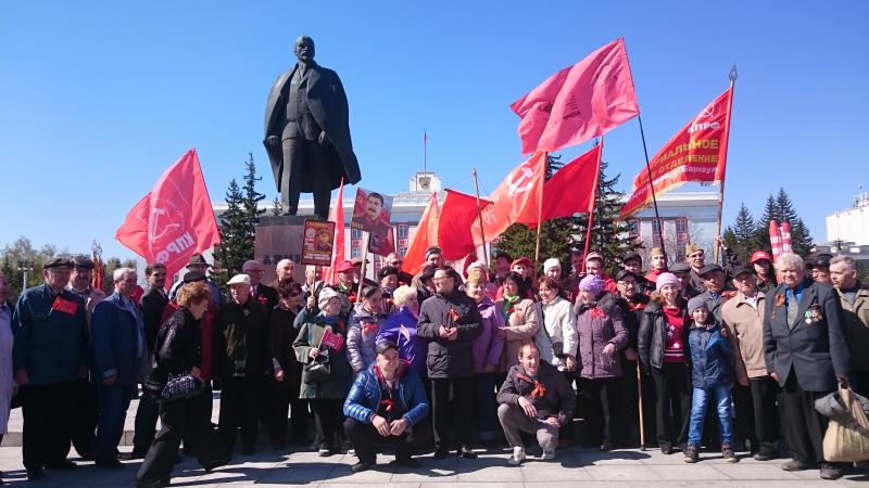 Gruppenfoto der kämpferischen KommunistInnen