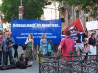 "Montags mach' ich lieber blau... Kein Frieden mit Antisemitismus, Verschwörungswahn und Volksgemeinschaft!" - Antifaschistische Proteste