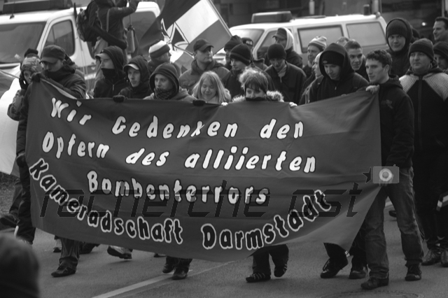 01: KS-Darmstadt beim bundesweiten Naziaufmarsch am 14. Februar 09 in Dresden