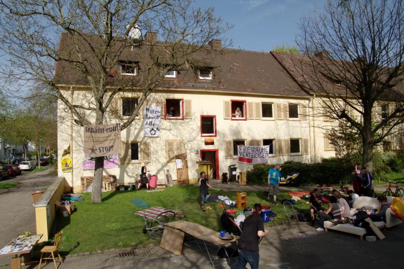 Leben im besetzten Haus