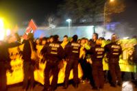 Polizei verzögert Demostart