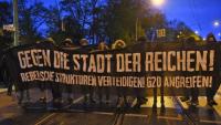 Fronttransparent: "Gegen die Stadt der Reichen"