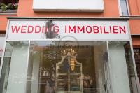 Farbanschlag auf “Wedding Immobilien”