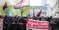 Symbolbild: Anarchosyndikalist_innen am 1. Mai in Plauen