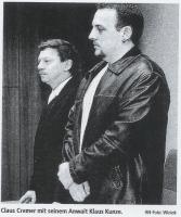 Landeschef der NPD-NRW, Claus Cremer,auf der Anklagebank;Klaus Kunze als Nazi-Anwalt hinter ihm(Azzoncao-Archiv)