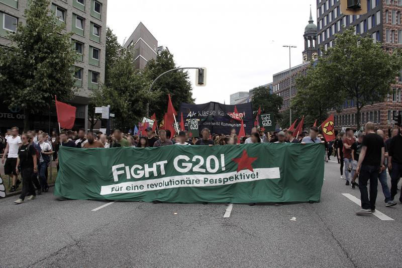 Block auf der Großdemo am Samtag