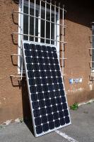 Das Solarpanel wird demnächst aufm Dach installiert