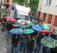 blockupy-umbrella-mob