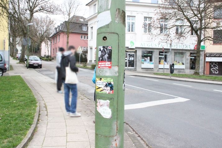 Essen: Antifa-Spaziergang gegen NPD-Zentrale - 3