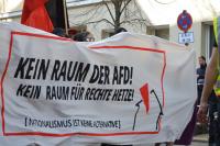 Kundgebung vor Marius Radtke Zahnarztpraxis