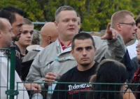 Axel Thieme 2012 auf einer Nazikundgebung in Riesa (Foto: Indymedia Linksunten)