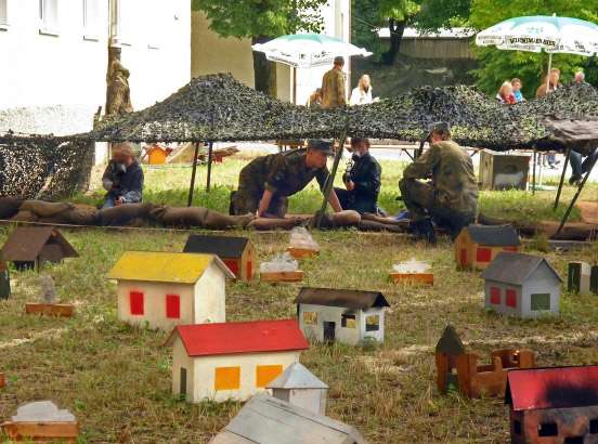 „Klein-Mitrovica”: Am 28. Mai in der General-Konrad-Kaserne © dapd