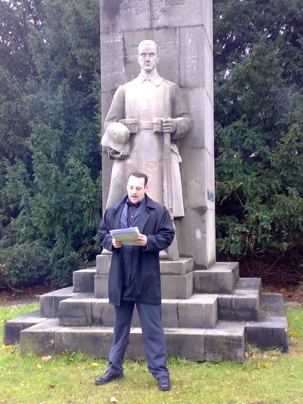 LA-Ehrenmal Volkstrauertag 2009,NPD-Landesvorsitzende Claus Cremer